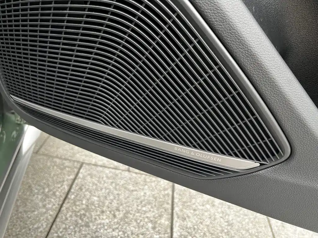 Audi S4 2023 — фото 16