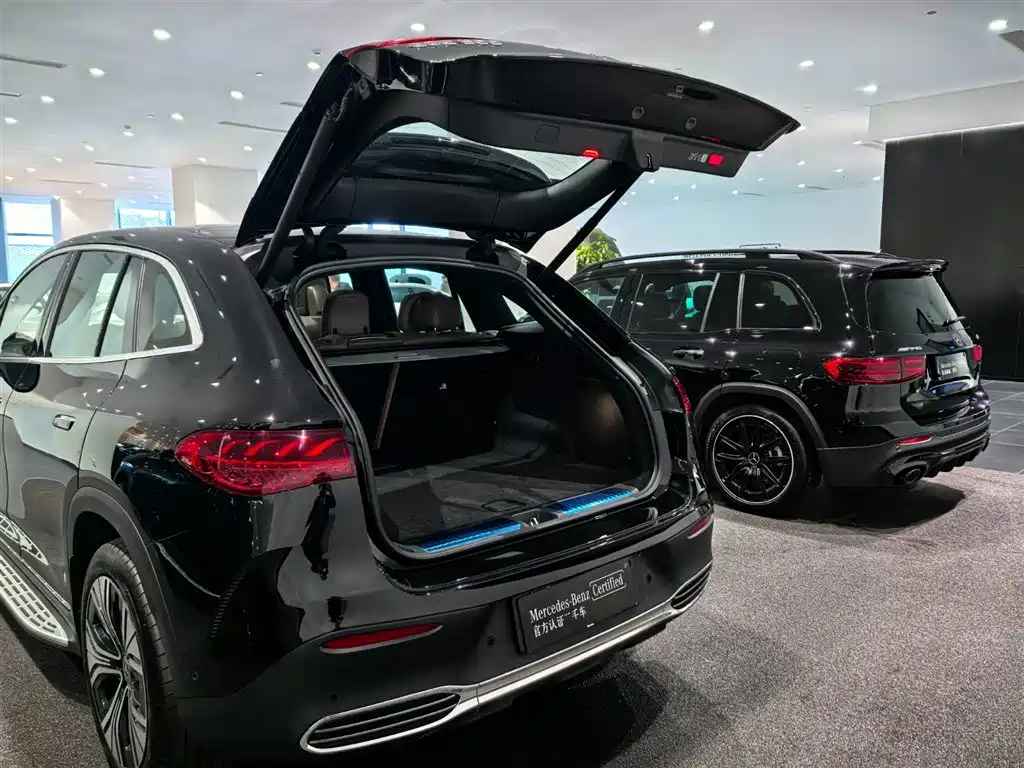 Mercedes-Benz EQE SUV 2025 — фото 10