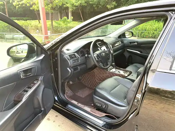 Toyota Camry 2016