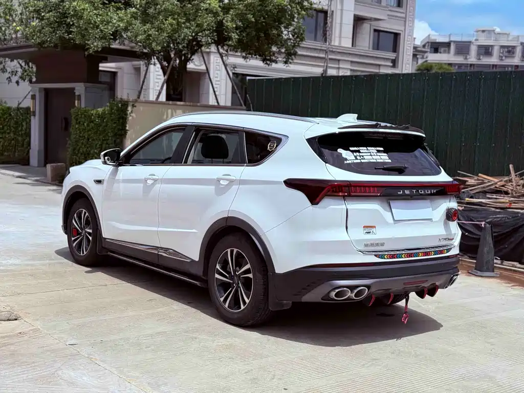 Jetour X70 PLUS 2021 — фото 10
