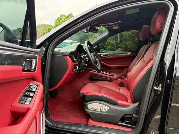 Porsche Macan 2023
