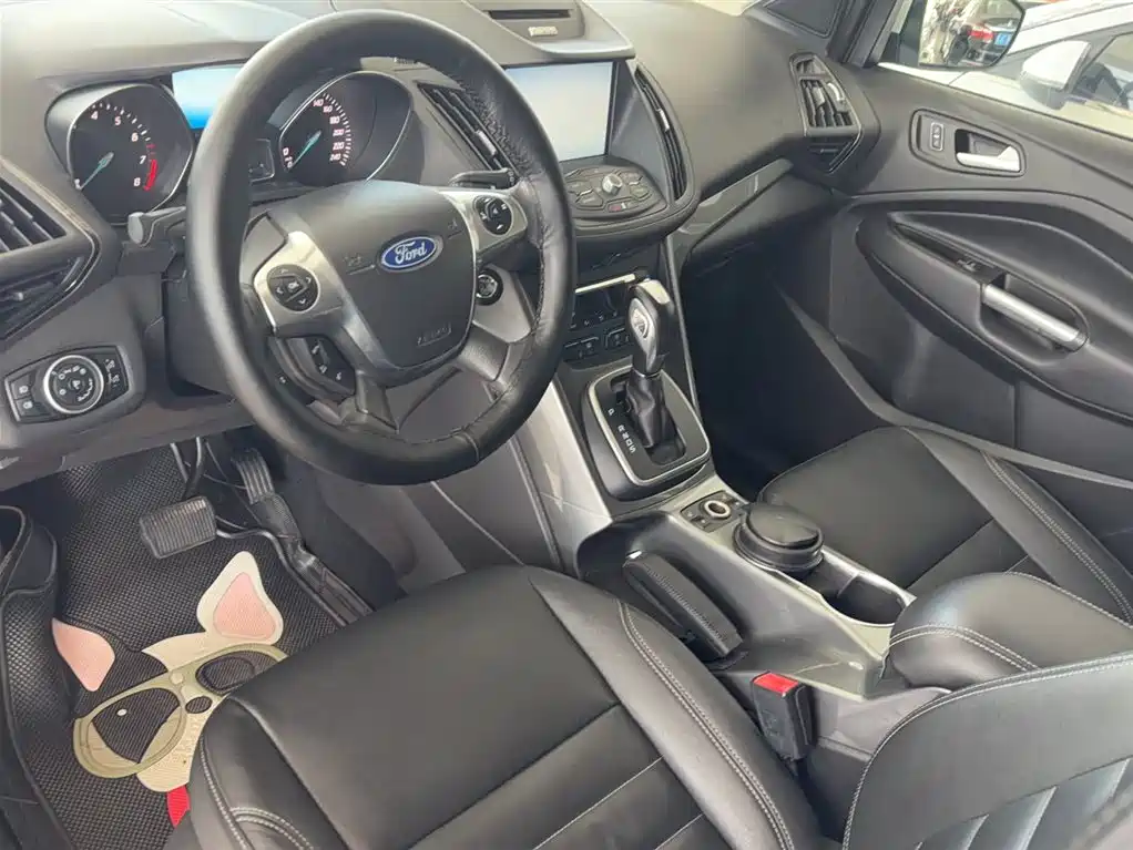 Ford Kuga 2015 — фото 20
