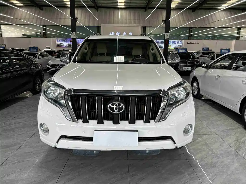 Toyota Prado 2016 — фото 2