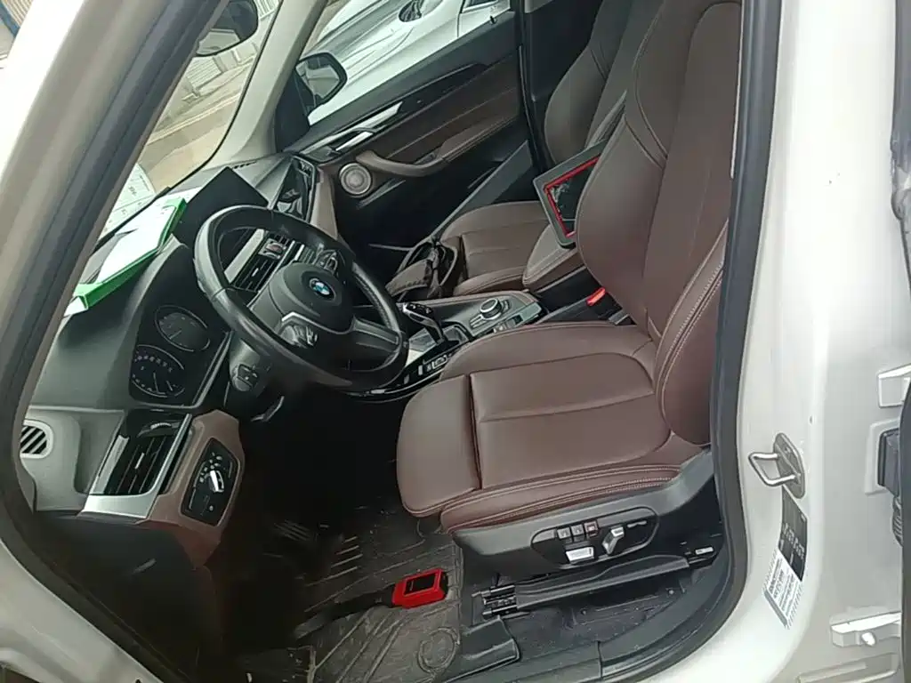 BMW X1 2021 — фото 15