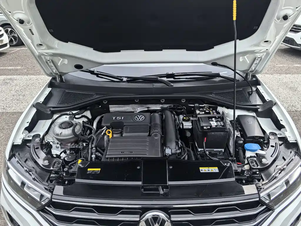 Volkswagen T-Roc 2021 — фото 11