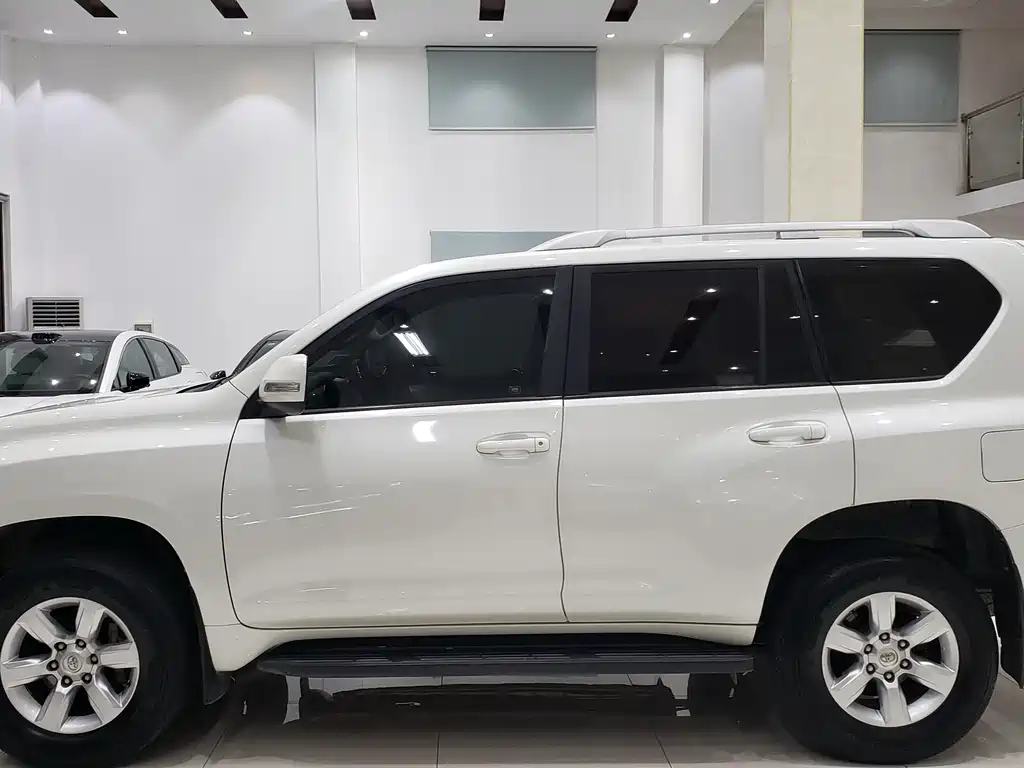 Toyota Prado 2017 — фото 14
