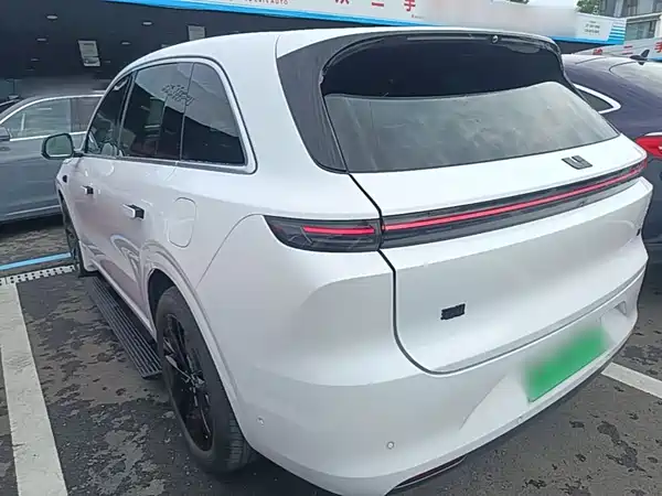 Li Auto L6 2024