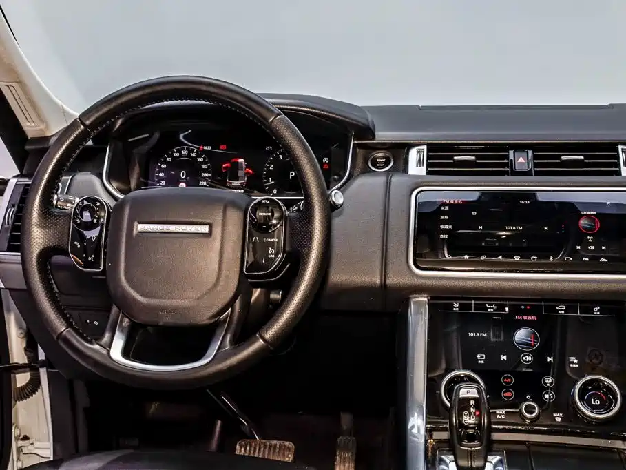 Land Rover Range Rover Sport 2020 — фото 30