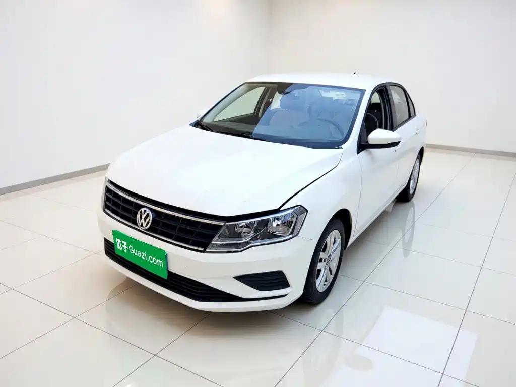 Volkswagen Jetta 2019 — фото 1