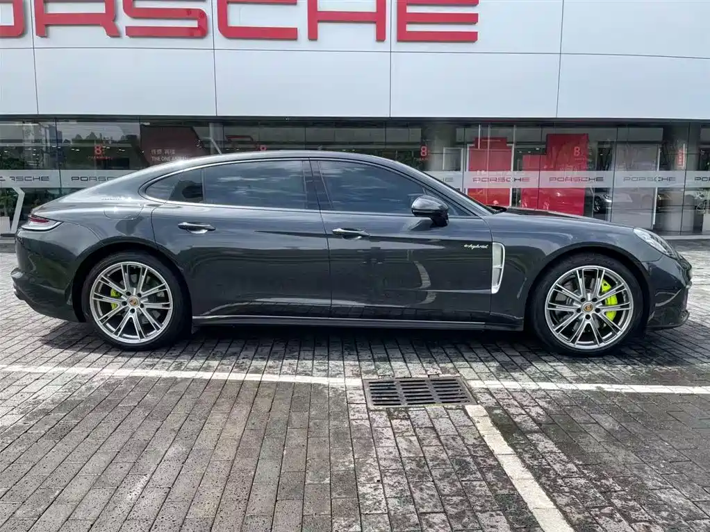 Porsche Panamera Hybrid 2023 — фото 4