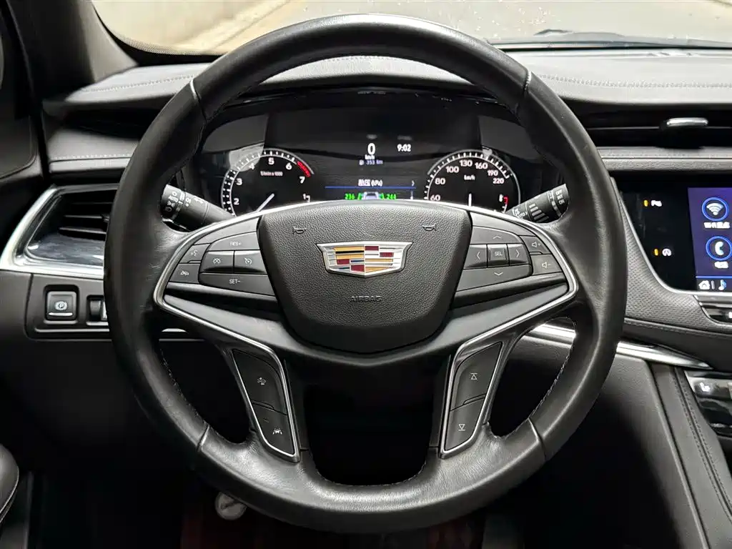 Cadillac XT5 2023 — фото 11