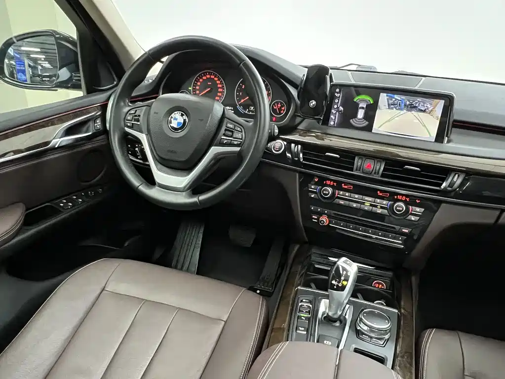 BMW X5 2016 — фото 12