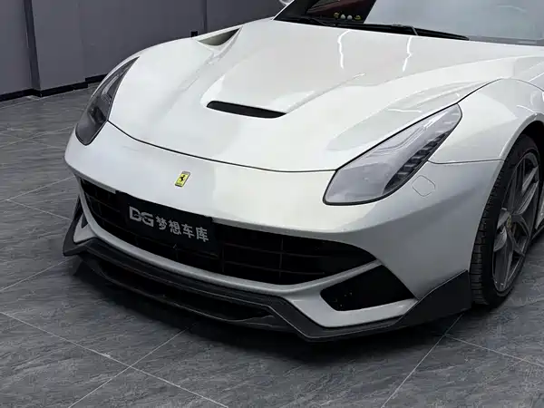 Ferrari F12berlinetta 2014