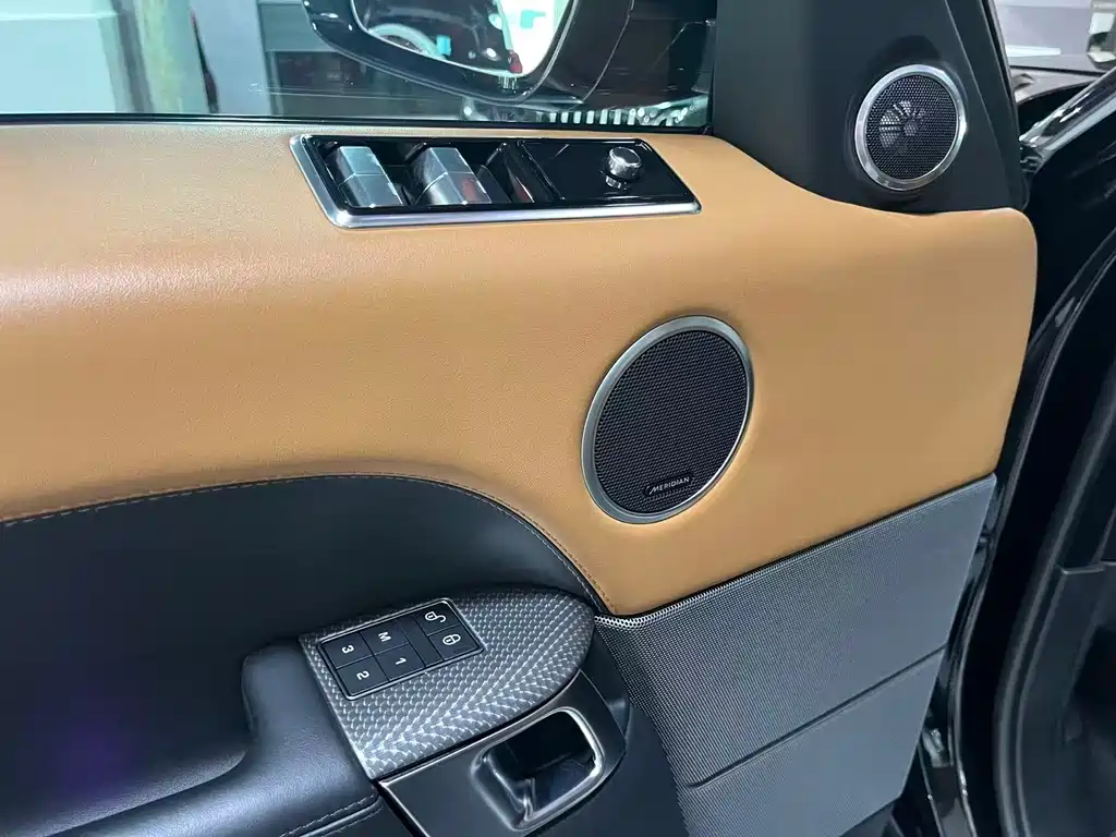 Land Rover Range Rover Sport 2018 — фото 13