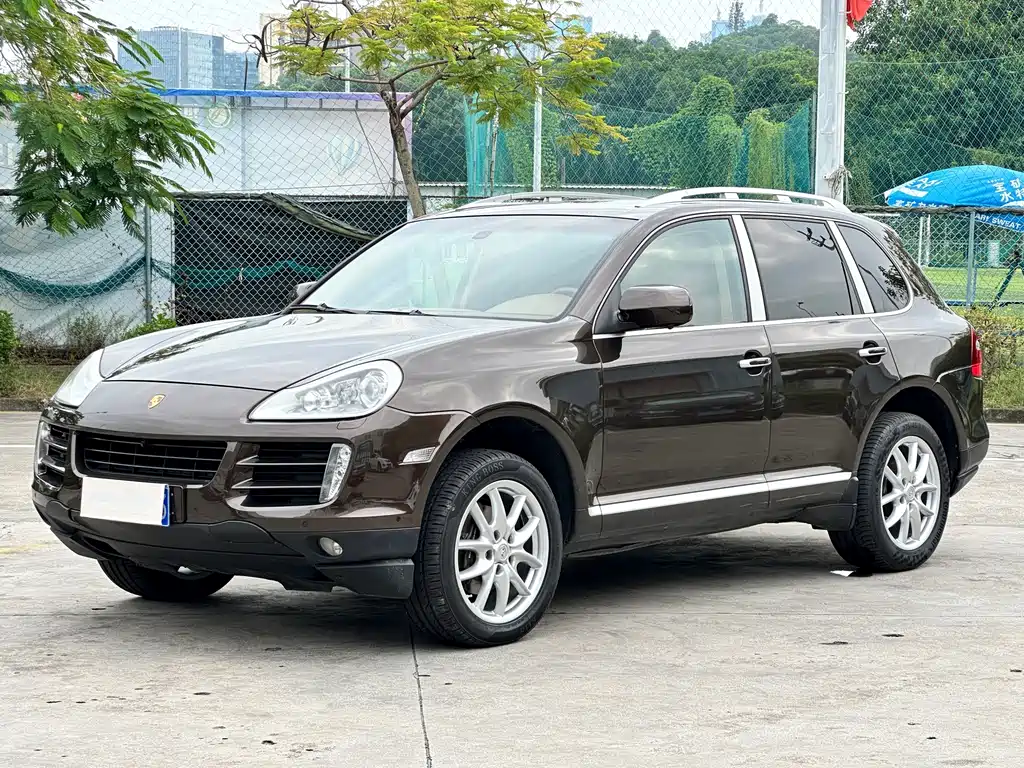 Porsche Cayenne 2009 — фото 1