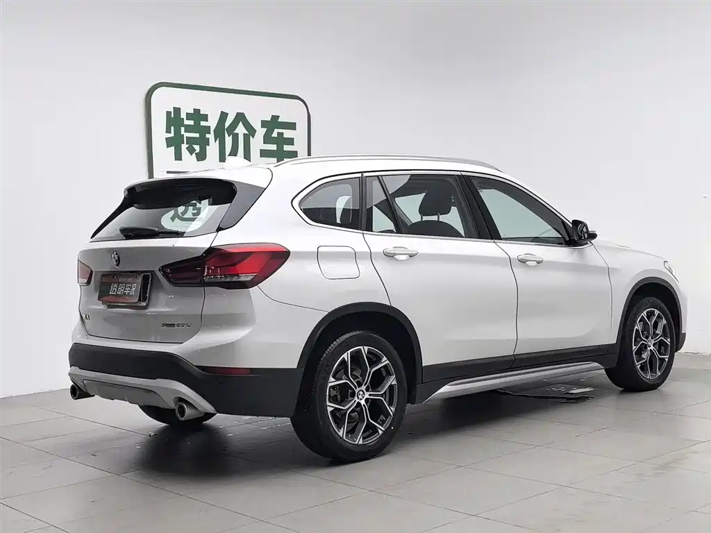 BMW X1 2021 — фото 2