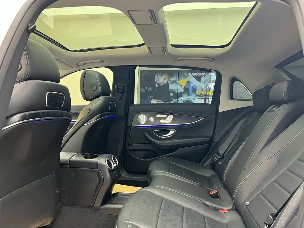 Mercedes-Benz E-Class 2019 — фото 10