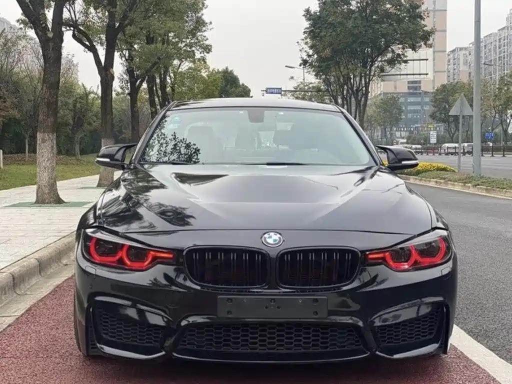 BMW 3 Series 2017 — фото 10