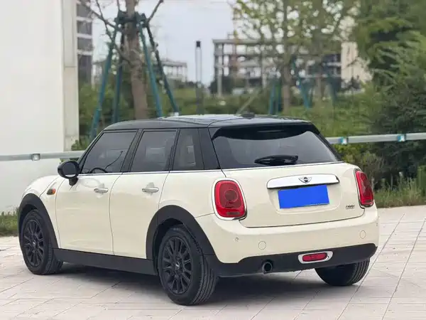 MINI 2016