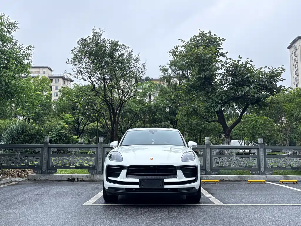 Porsche Macan 2023