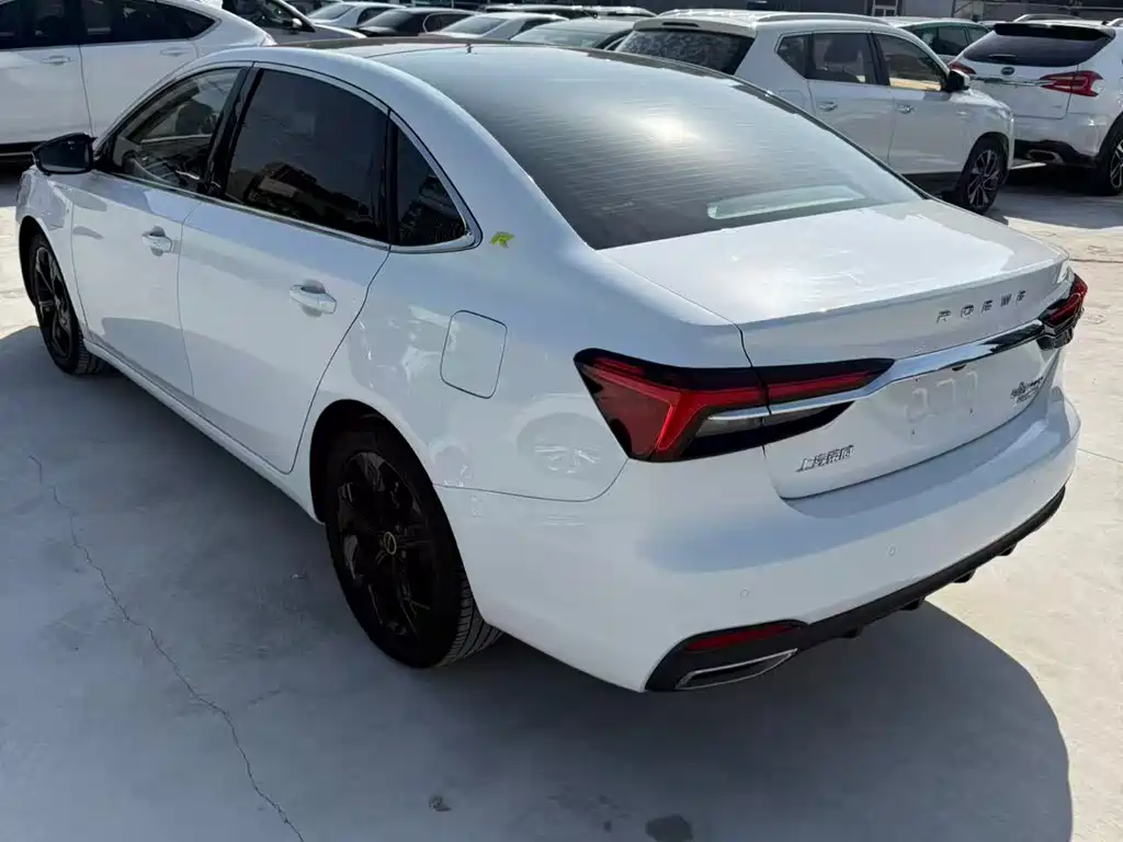 Roewe i6 MAX New Energy 2021 — фото 6