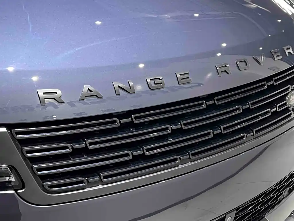 Land Rover Sport 2024 — фото 11