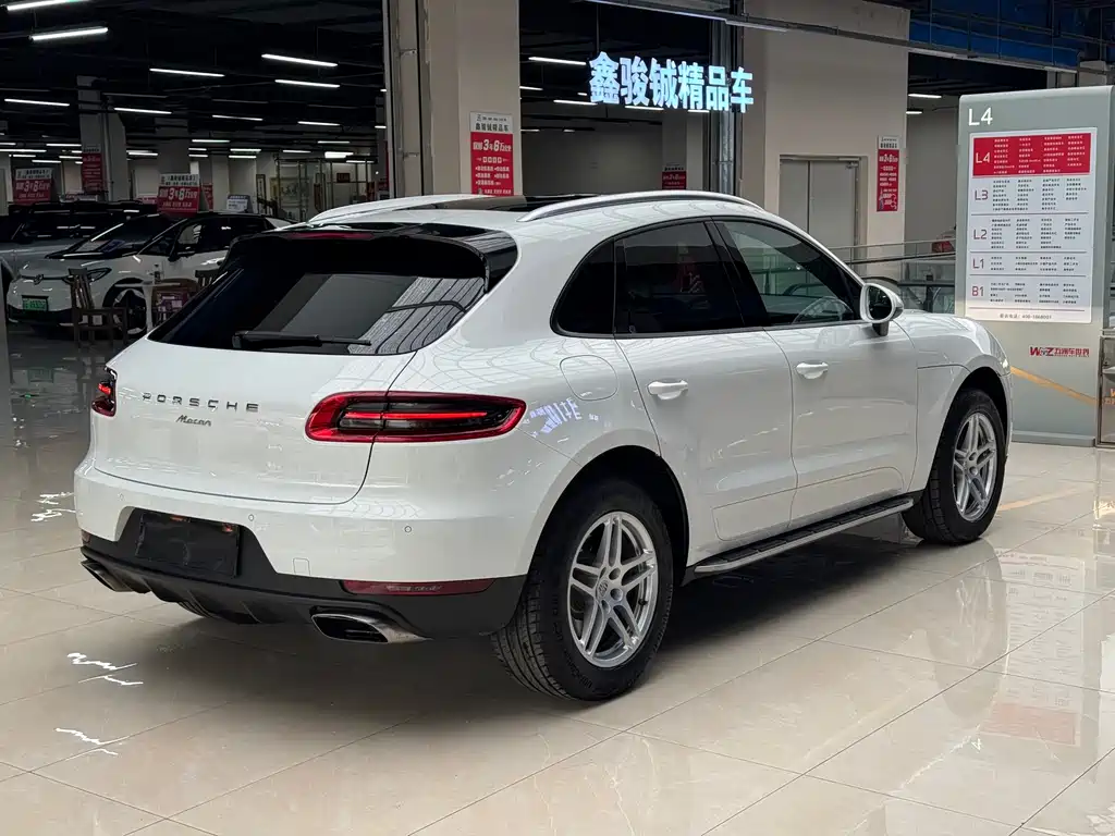 Porsche Macan 2017 — фото 7