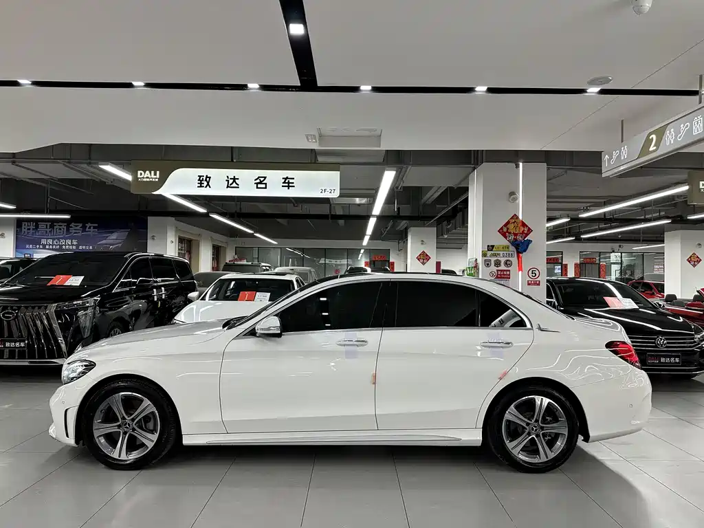 Mercedes-Benz C-Class 2020 — фото 10