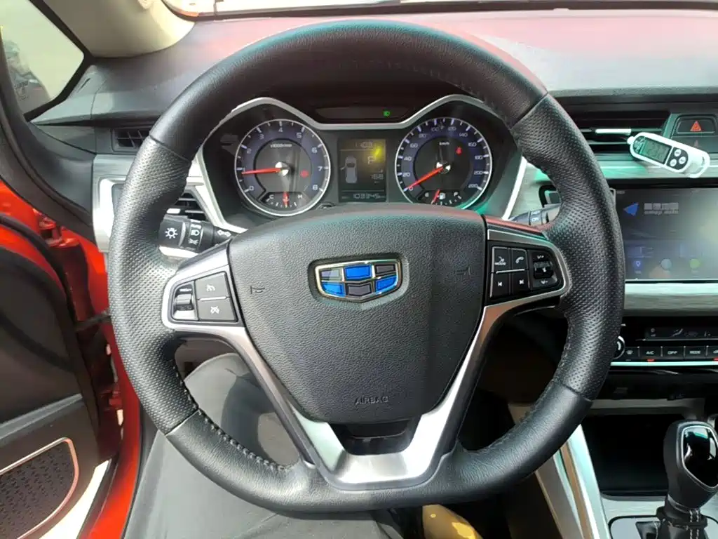 Geely Vision X3 2018 — фото 11