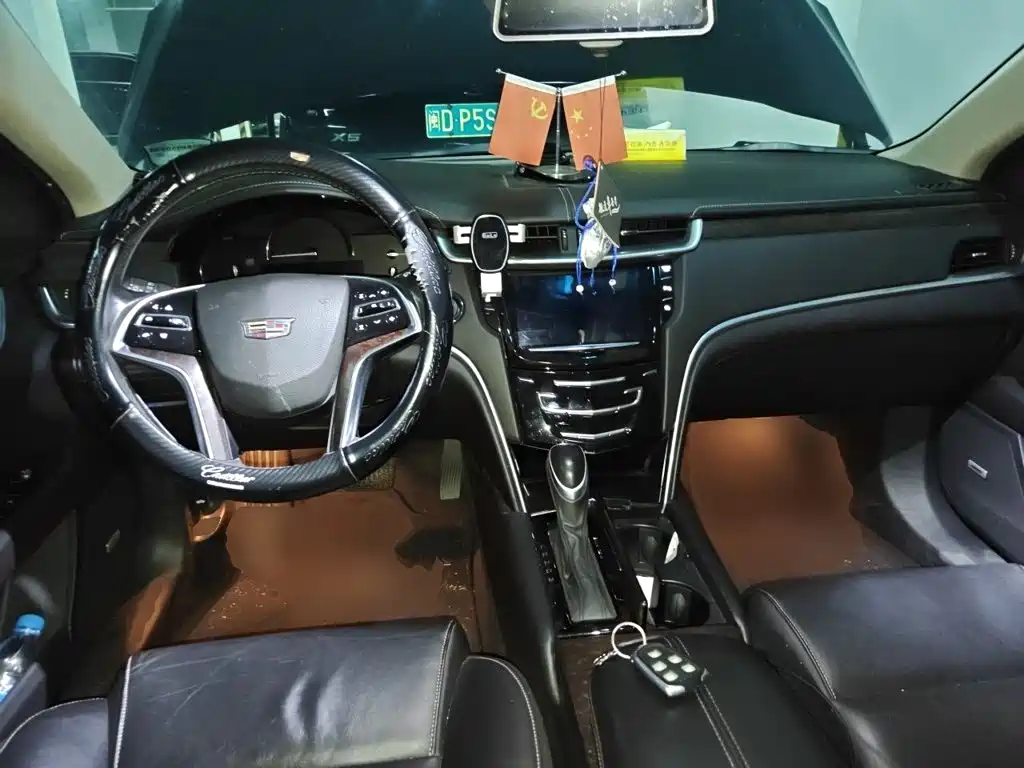 Cadillac XTS 2018 — фото 10