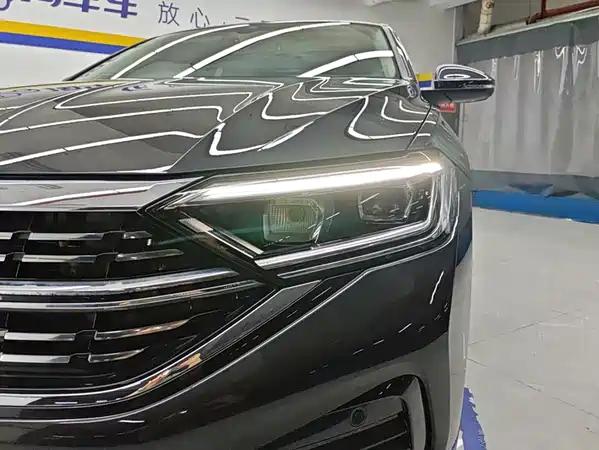 Volkswagen Sagitar 2023