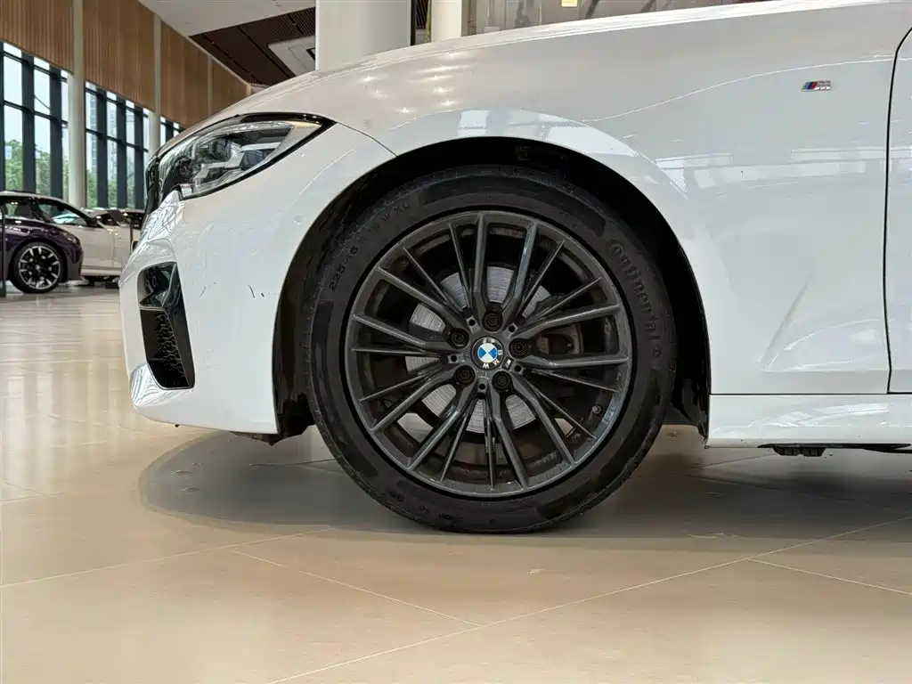BMW 3 Series 2020 — фото 10