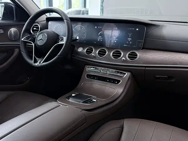 Mercedes-Benz E-Class 2023
