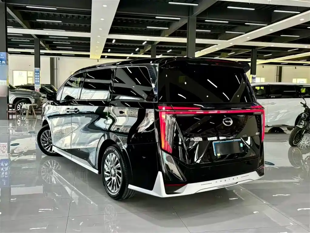GAC Motor Trumpchi M8 2024 — фото 12
