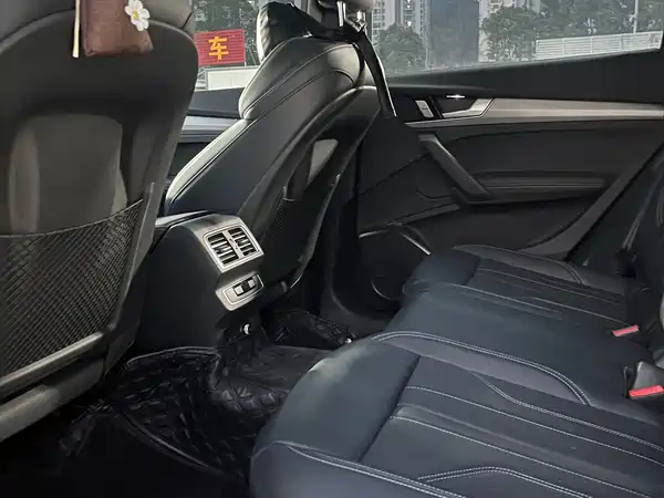 Audi Q5L 2024