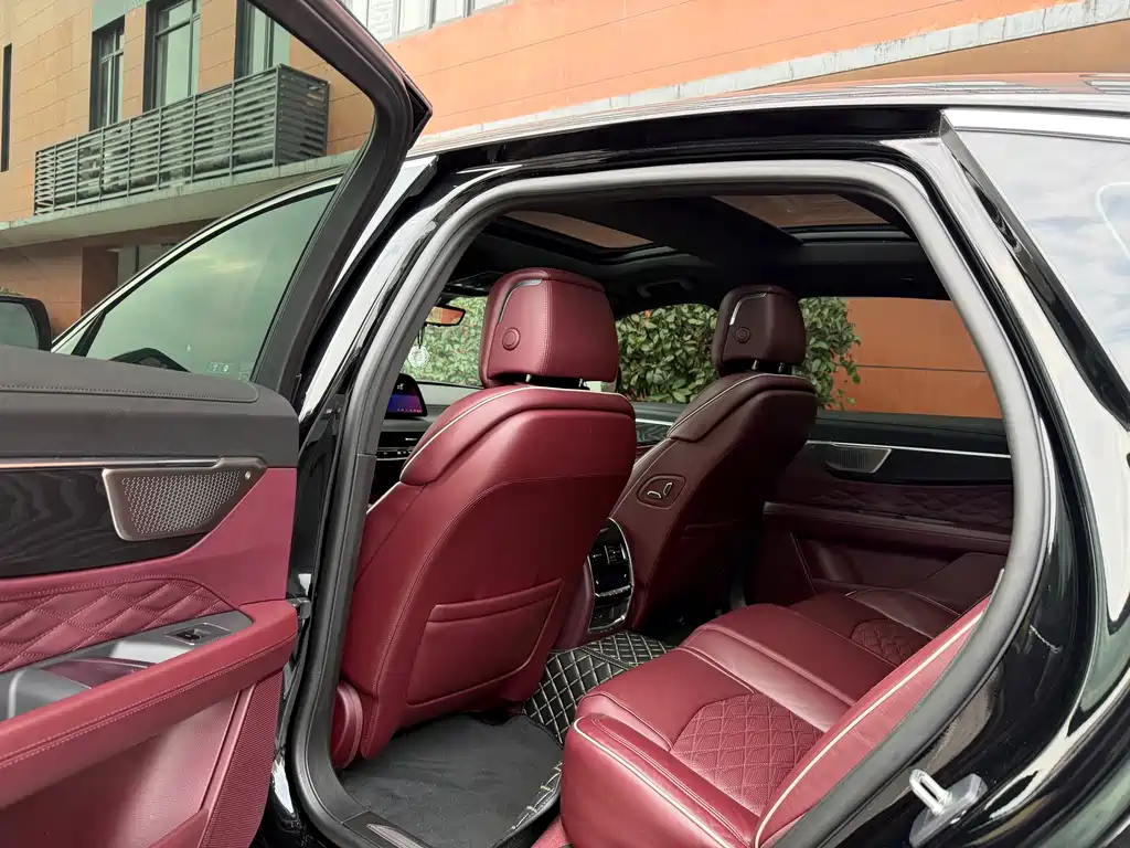 Cadillac CT6 2023 — фото 11