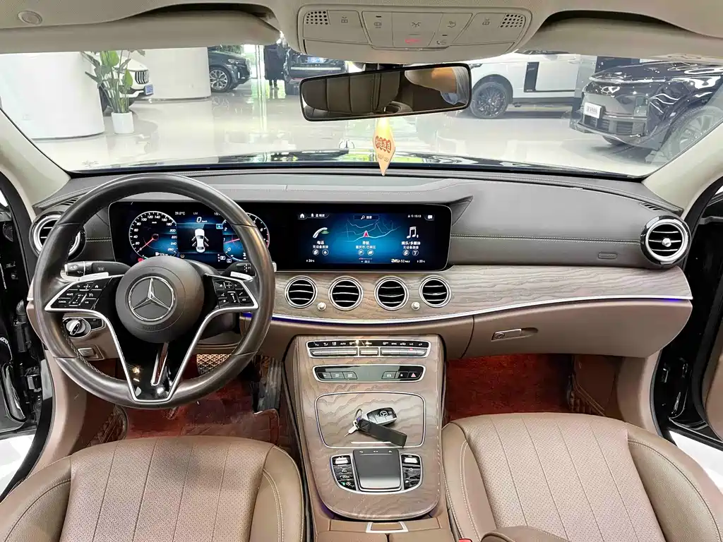 Mercedes-Benz E-Class 2020 — фото 12