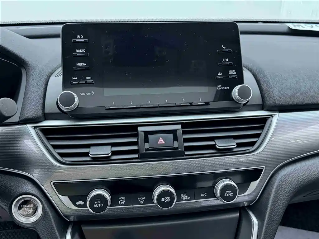Honda Accord 2021 — фото 15