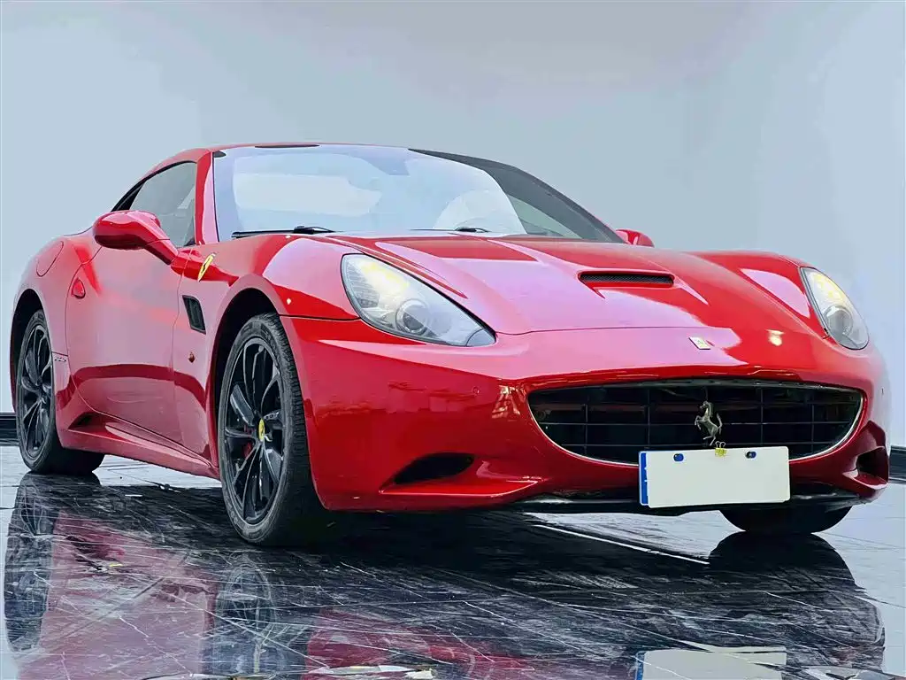 Ferrari California T 2010 — фото 3