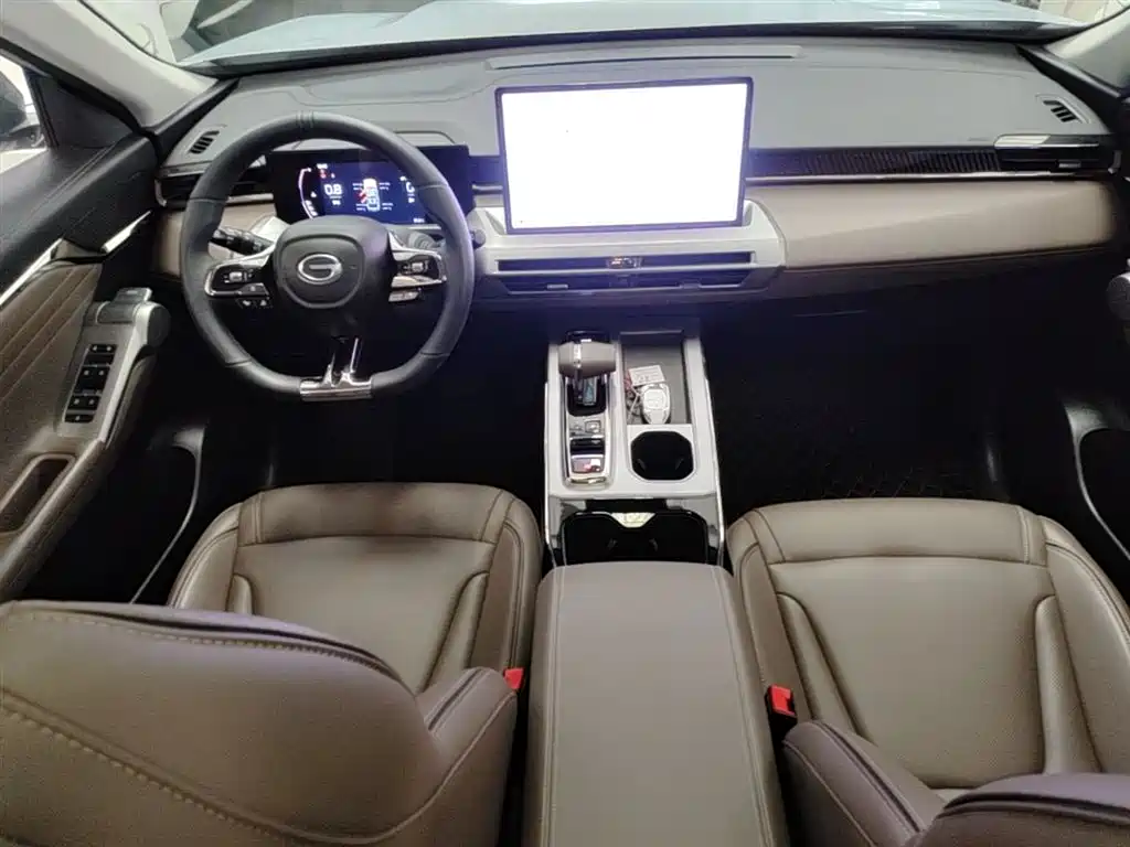 GAC Motor Trumpchi GS4 2024 — фото 16