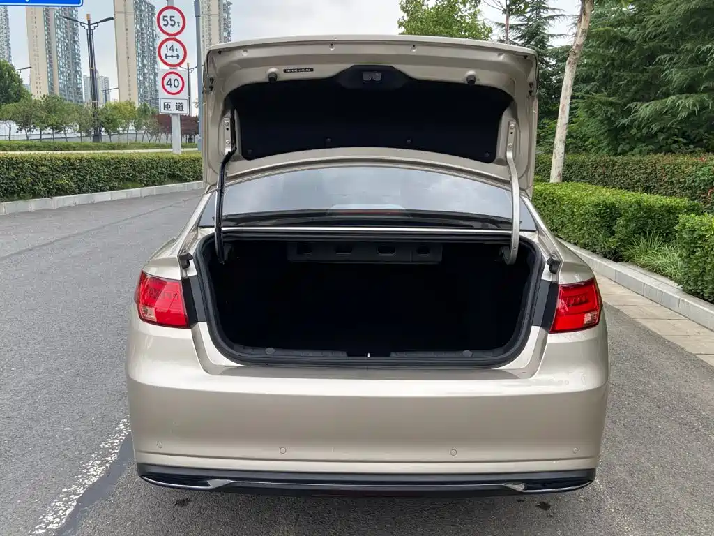 Geely Emgrand GL 2020 — фото 15