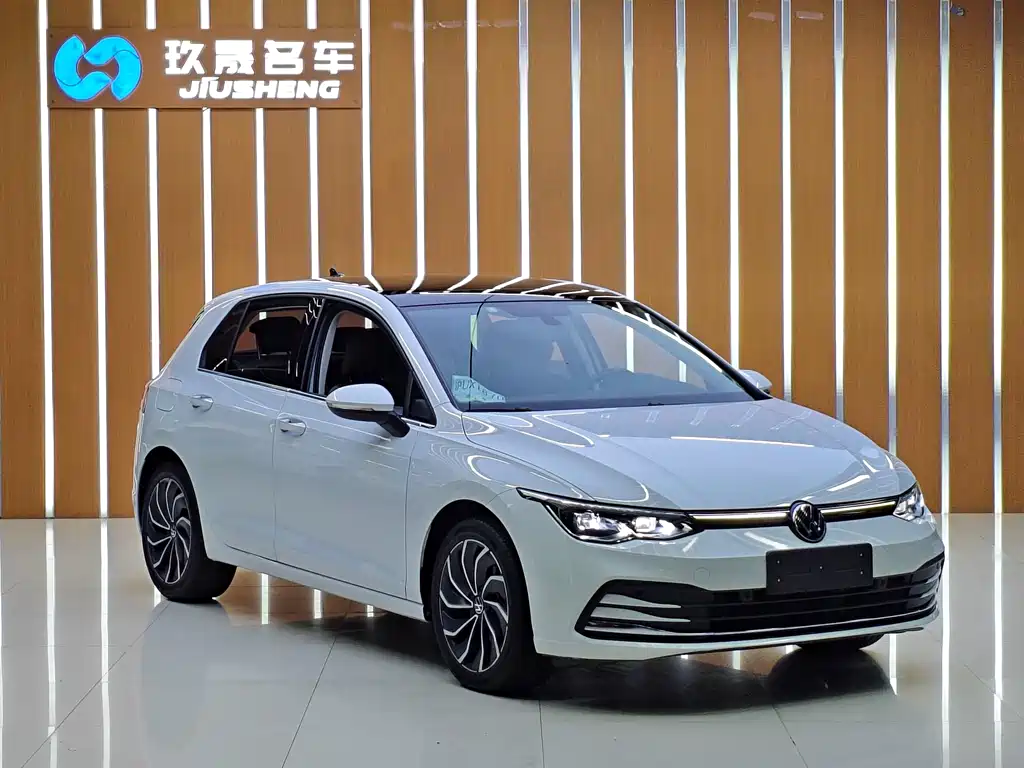 Volkswagen Golf 2021