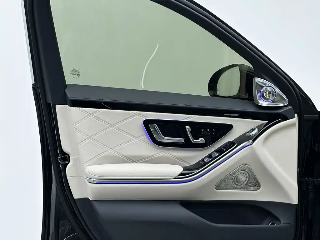 Mercedes-Benz Maybach S-Class 2025 — фото 9