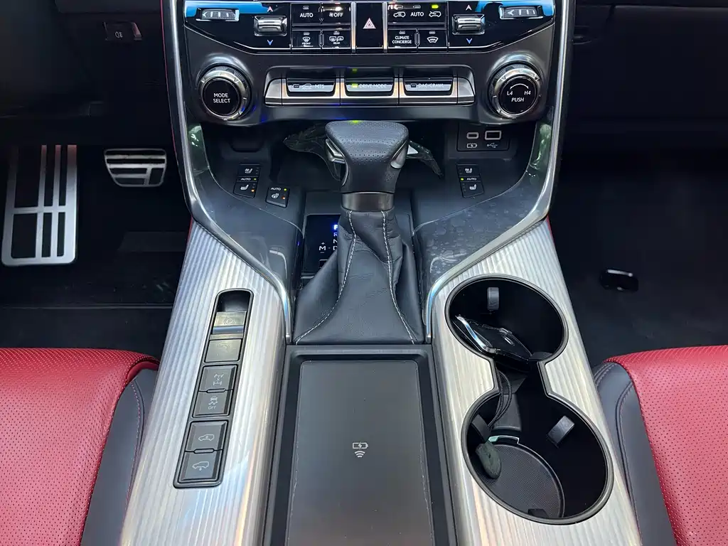 Lexus LX 2023 — фото 15