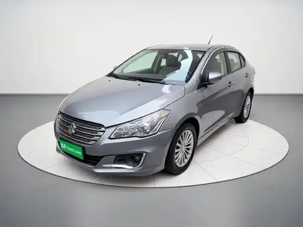 Suzuki Qiyue 2015