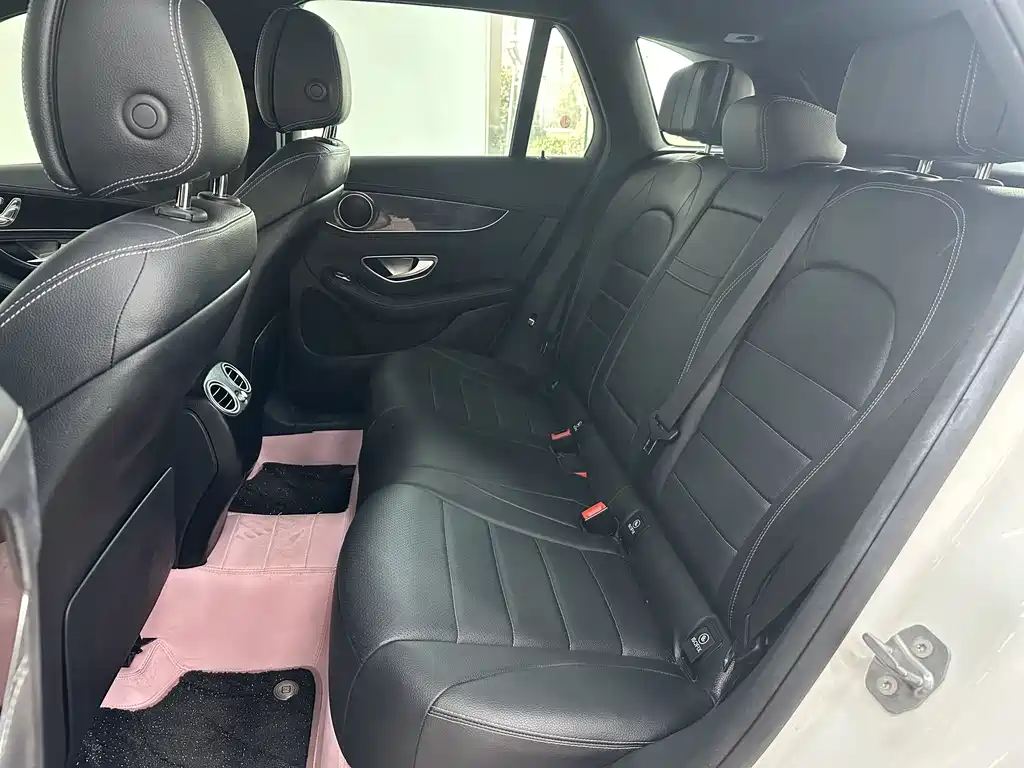 Mercedes-Benz GLC 2018 — фото 20