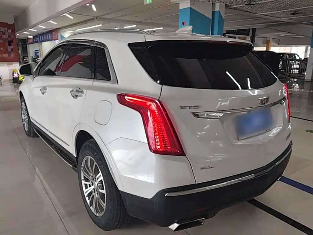 Cadillac XT5 2018 — фото 5