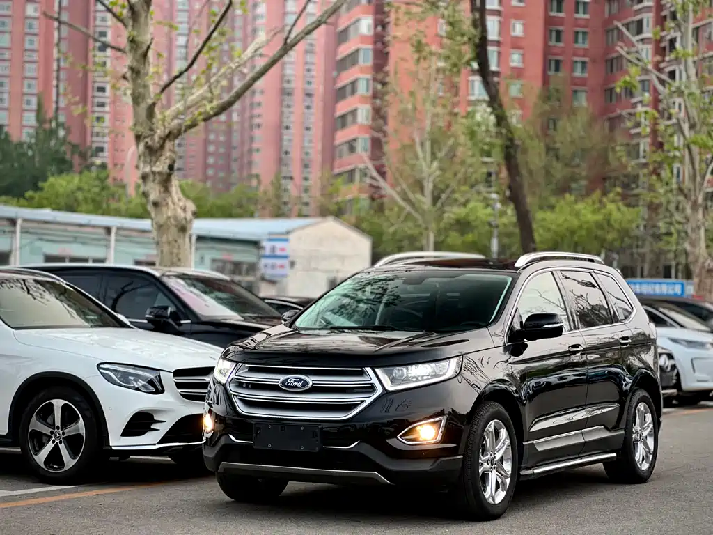 Ford Edge 2017 — фото 1