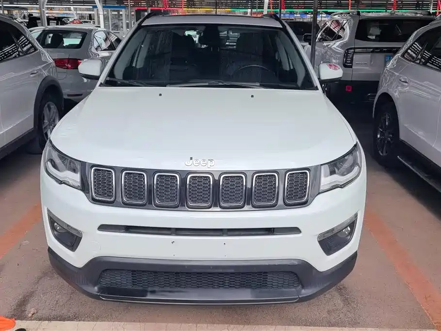 Jeep Compass 2017 — фото 2