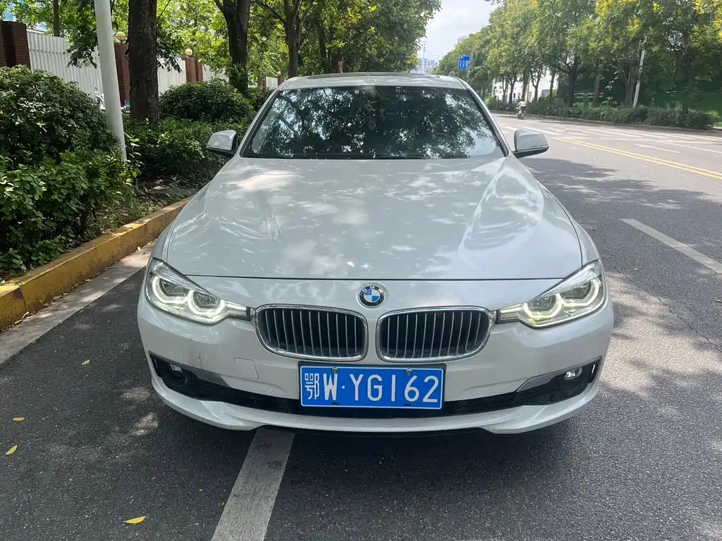 BMW 3 Series 2019 — фото 2